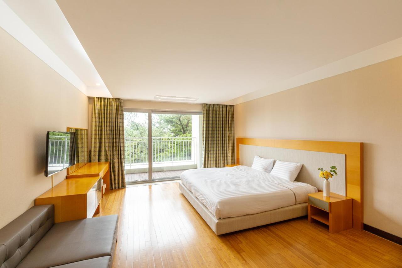 Hotel Sono Calm Jeju Seogwipo Esterno foto