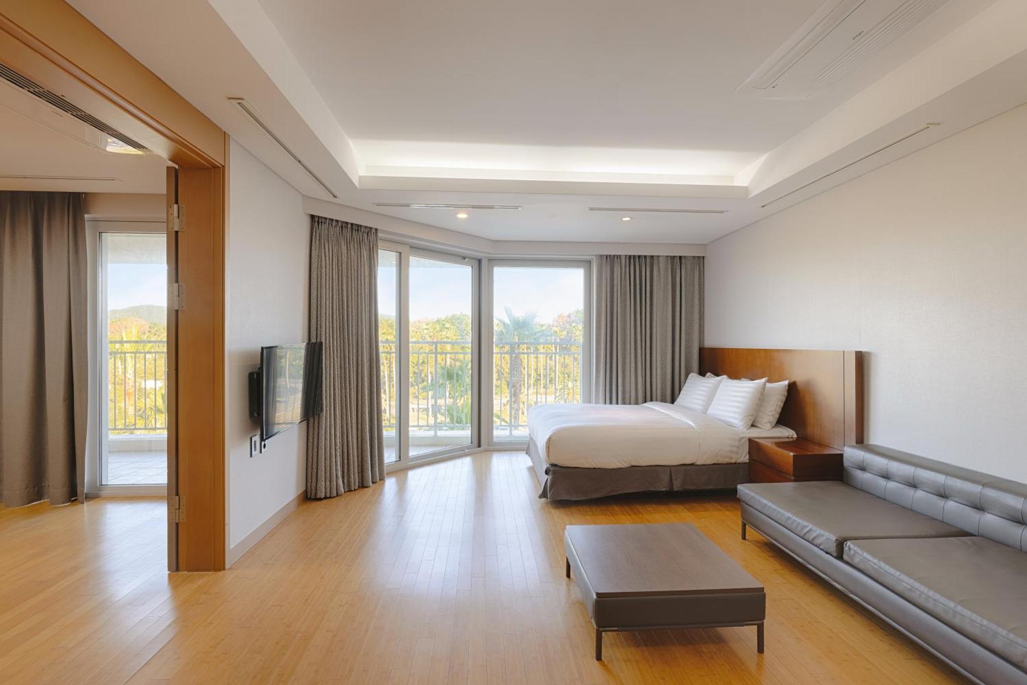 Hotel Sono Calm Jeju Seogwipo Esterno foto